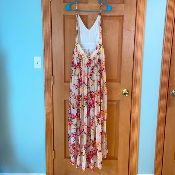 Miss Avenue Ivory Floral Tropical Maxi Dress - Size Small - Picture 8 of 11